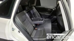 Toyota RAV4 2.5 2WD HYBRID 2022 года из Южной Кореи