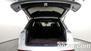 Audi Q7 45 TDI 4WD Premium 2021 года из Южной Кореи