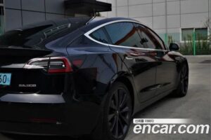 Tesla Model 3 Performance 2020 года из Южной Кореи