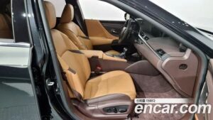 Lexus ES Executive 2021 года из Южной Кореи