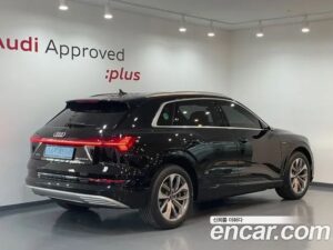 Audi e-tron 55 4WD 2022 года из Южной Кореи