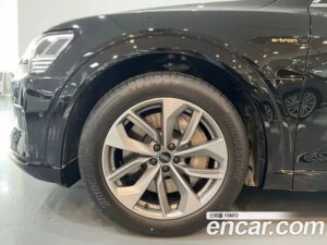 Audi e-tron 55 4WD 2022 года из Южной Кореи