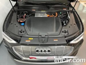 Audi e-tron 55 4WD 2022 года из Южной Кореи