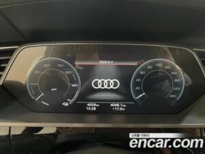 Audi e-tron 55 4WD 2022 года из Южной Кореи