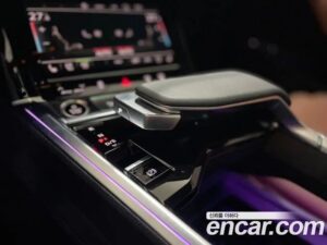Audi e-tron 55 4WD 2022 года из Южной Кореи