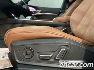 Audi e-tron 55 4WD 2022 года из Южной Кореи