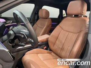 Audi e-tron 55 4WD 2022 года из Южной Кореи