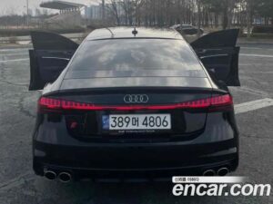 Audi A7 50 TDI 4WD Premium 2020 года из Южной Кореи