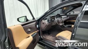 Lexus ES Luxury Plus 2021 года из Южной Кореи