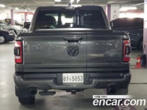 Dodge Ram Pick Up 5.7 2021 года из Южной Кореи