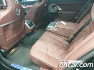 BMW 7-Series 740i sDrive M Sport 2023 года из Южной Кореи