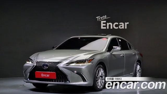 Lexus ES Executive 2021 года из Кореи