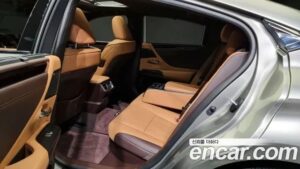 Lexus ES Executive 2021 года из Южной Кореи