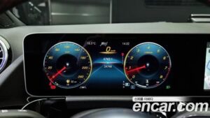 Mercedes-Benz GLA-Class GLA250 4MATIC 2020 года из Южной Кореи