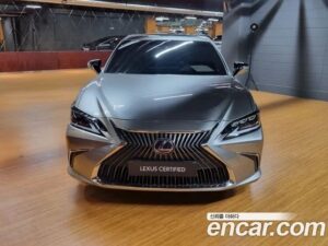 Lexus ES Executive 2021 года из Южной Кореи