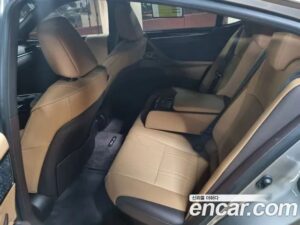 Lexus ES Executive 2021 года из Южной Кореи