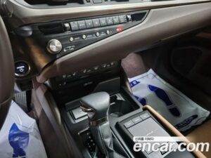Lexus ES Executive 2021 года из Южной Кореи