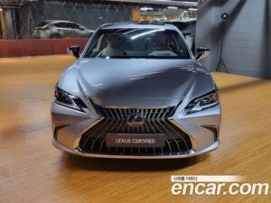 Lexus ES Luxury Plus 2022 года из Южной Кореи