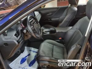 Lexus ES Luxury Plus 2022 года из Южной Кореи