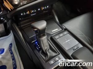 Lexus ES Luxury Plus 2022 года из Южной Кореи
