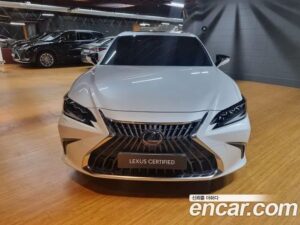 Lexus ES Executive 2022 года из Южной Кореи