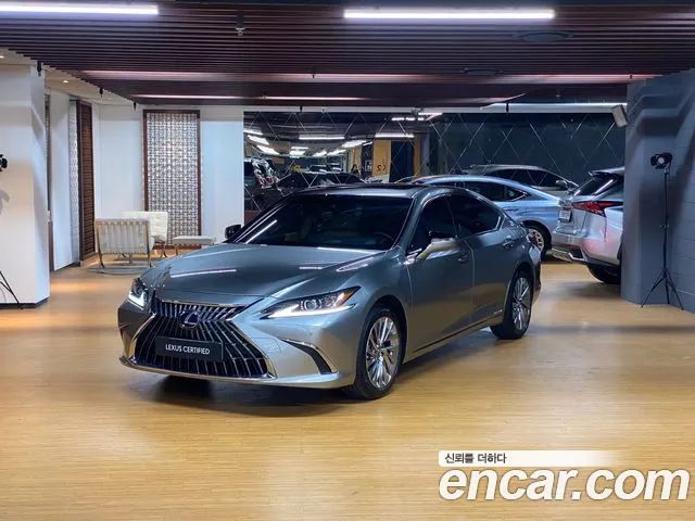 Lexus ES Luxury Plus 2022 года из Кореи