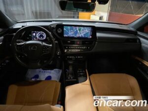 Lexus ES Luxury Plus 2022 года из Южной Кореи