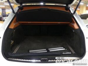 Bentley Bentayga 4.0 V8 2022 года из Южной Кореи