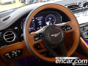 Bentley Bentayga 4.0 V8 2022 года из Южной Кореи