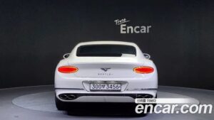 Bentley Continental 4.0 GT 2020 года из Южной Кореи