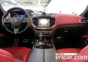 Maserati Ghibli 3.0 GranLusso 2020 года из Южной Кореи