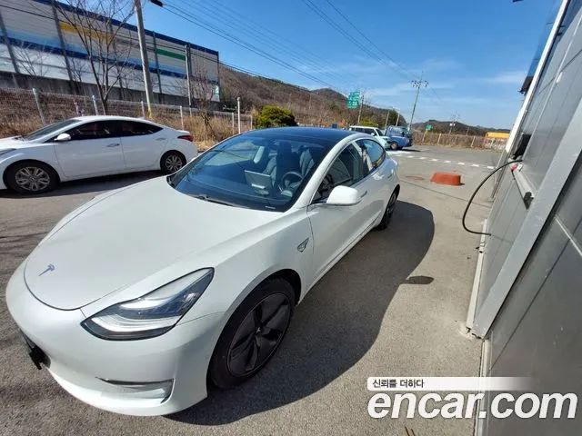 Tesla Model 3 Standard RANGE Plus 2020 года из Кореи