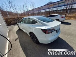 Tesla Model 3 Standard RANGE Plus 2020 года из Южной Кореи