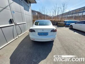 Tesla Model 3 Standard RANGE Plus 2020 года из Южной Кореи