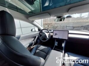 Tesla Model 3 Standard RANGE Plus 2020 года из Южной Кореи