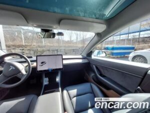 Tesla Model 3 Standard RANGE Plus 2020 года из Южной Кореи