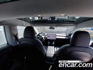 Tesla Model 3 Standard RANGE Plus 2020 года из Южной Кореи