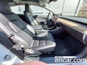 Tesla Model 3 Standard RANGE Plus 2020 года из Южной Кореи