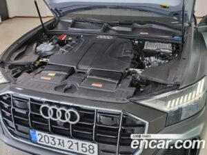 Audi Q8 50 TDI 4WD Premium 2021 года из Южной Кореи