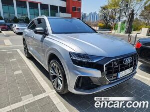 Audi Q8 50 TDI 4WD Premium 2021 года из Южной Кореи