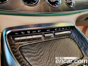 Mercedes-Benz AMG GT 4Door 43 4MATIC+ 2023 года из Южной Кореи