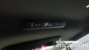 Toyota Sienna 2.5 HYBRID 2WD 2022 года из Южной Кореи