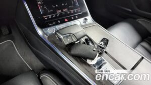 Audi A7 55 TFSI 4WD Premium 2020 года из Южной Кореи