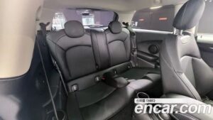 Mini Cooper DEFAULT 2021 года из Южной Кореи