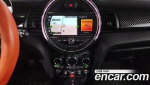 Mini Cooper DEFAULT 2021 года из Южной Кореи