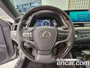 Lexus ES Luxury 2021 года из Южной Кореи
