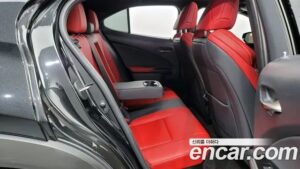 Lexus UX 2.0 F-Sport 2WD 2020 года из Южной Кореи
