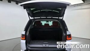 Land Rover Range Rover Sport P360 HSE Dynamic 2022 года из Южной Кореи