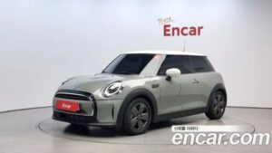 Mini Cooper CLASSIC 2023 года из Южной Кореи