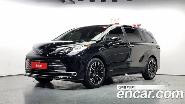 Toyota Sienna 2.5 HYBRID AWD 2021 года из Кореи